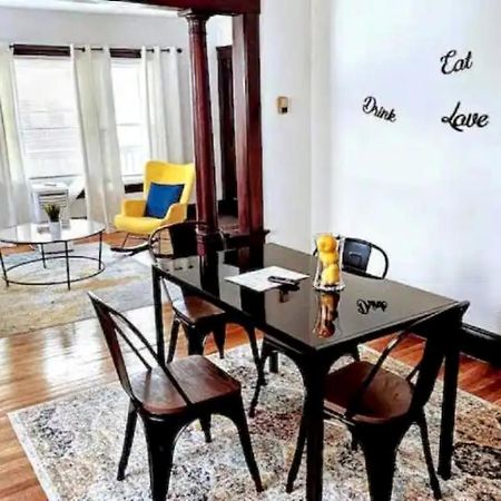 Lovely! Near Cleve Clinic/Uh/Cwru/Dwntwn W/Porch Villa Cleveland Exteriör bild